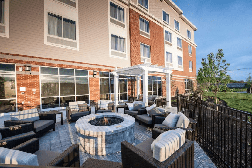 Courtyard by Marriott Boston Littleton