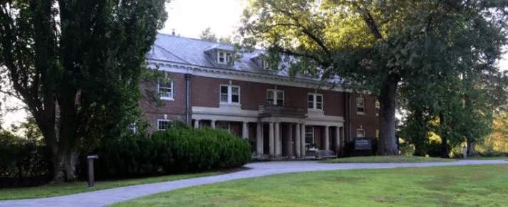 North Bridge Visitor Center