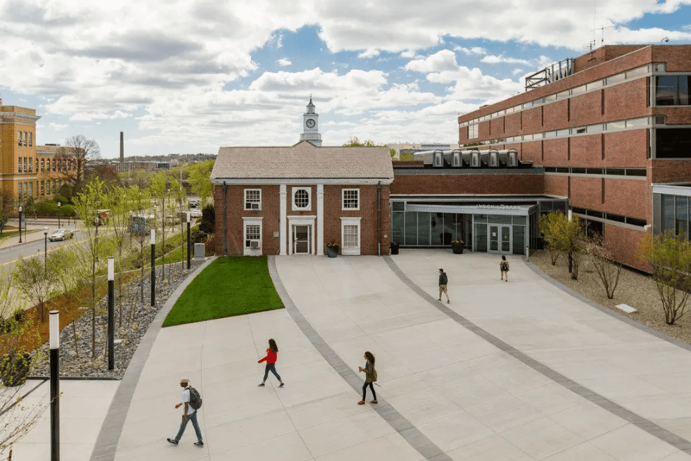 University of Massachusetts Lowell